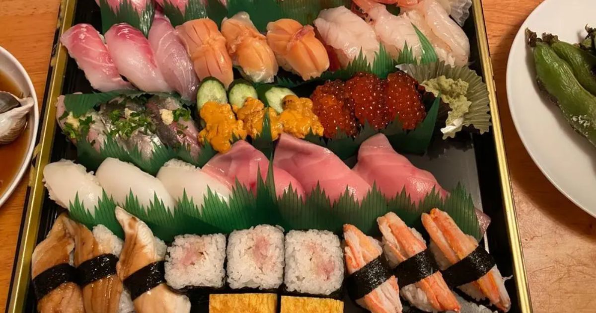 ジャンボおしどり寿司 アクロスプラザ東神奈川店（大口/回転寿司