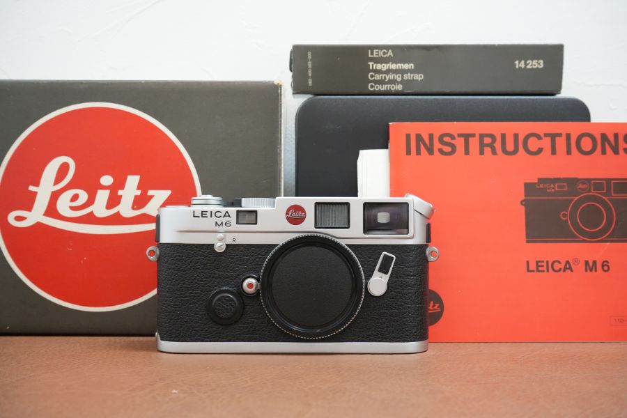 LEICA M6 Silver ERNST WETZLAR GMBH刻印 箱付き OH済み – まるかめら
