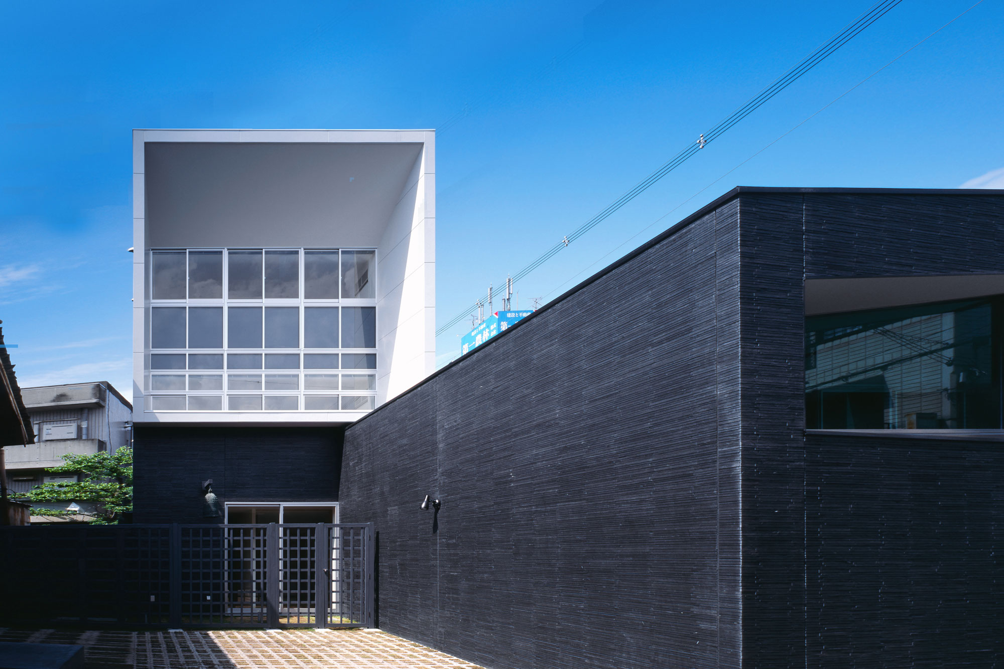 浄土真宗本願寺派 福専寺 本堂｜okuwada architects office 奥和田健