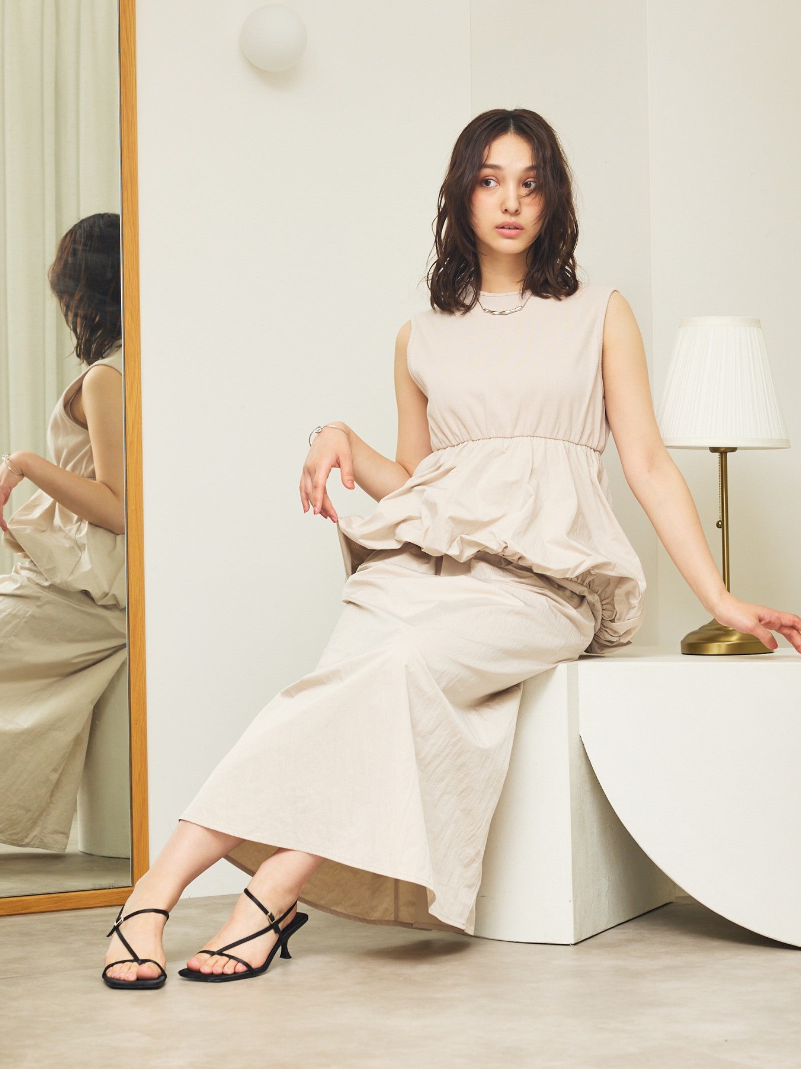 ペプラムバルーンドッキングワンピース