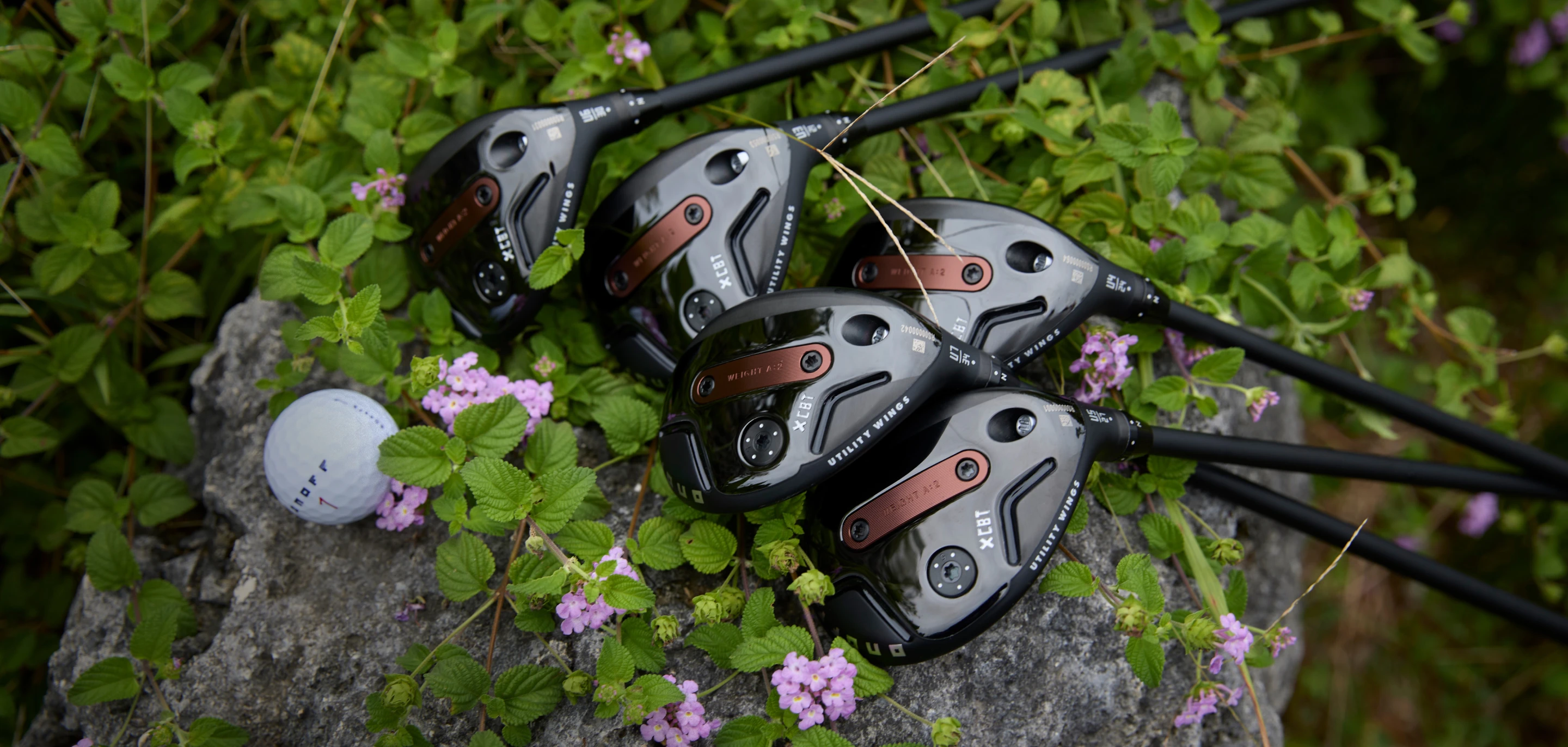 オノフ ユーティリティウィングス アカ, ONOFF