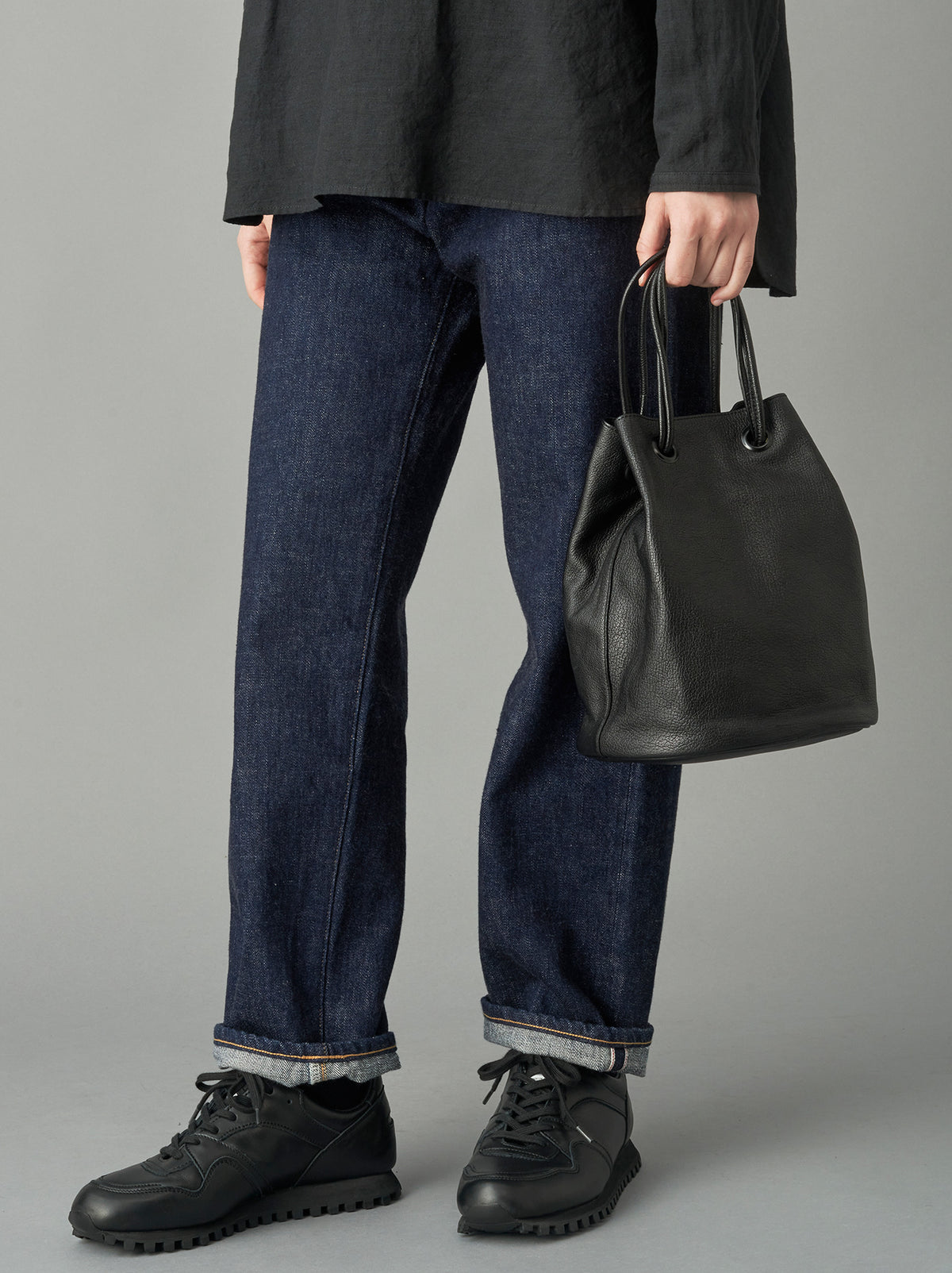 Oval lantern bag M (Baby goat) – ARTS&SCIENCE ONLINE SELLER