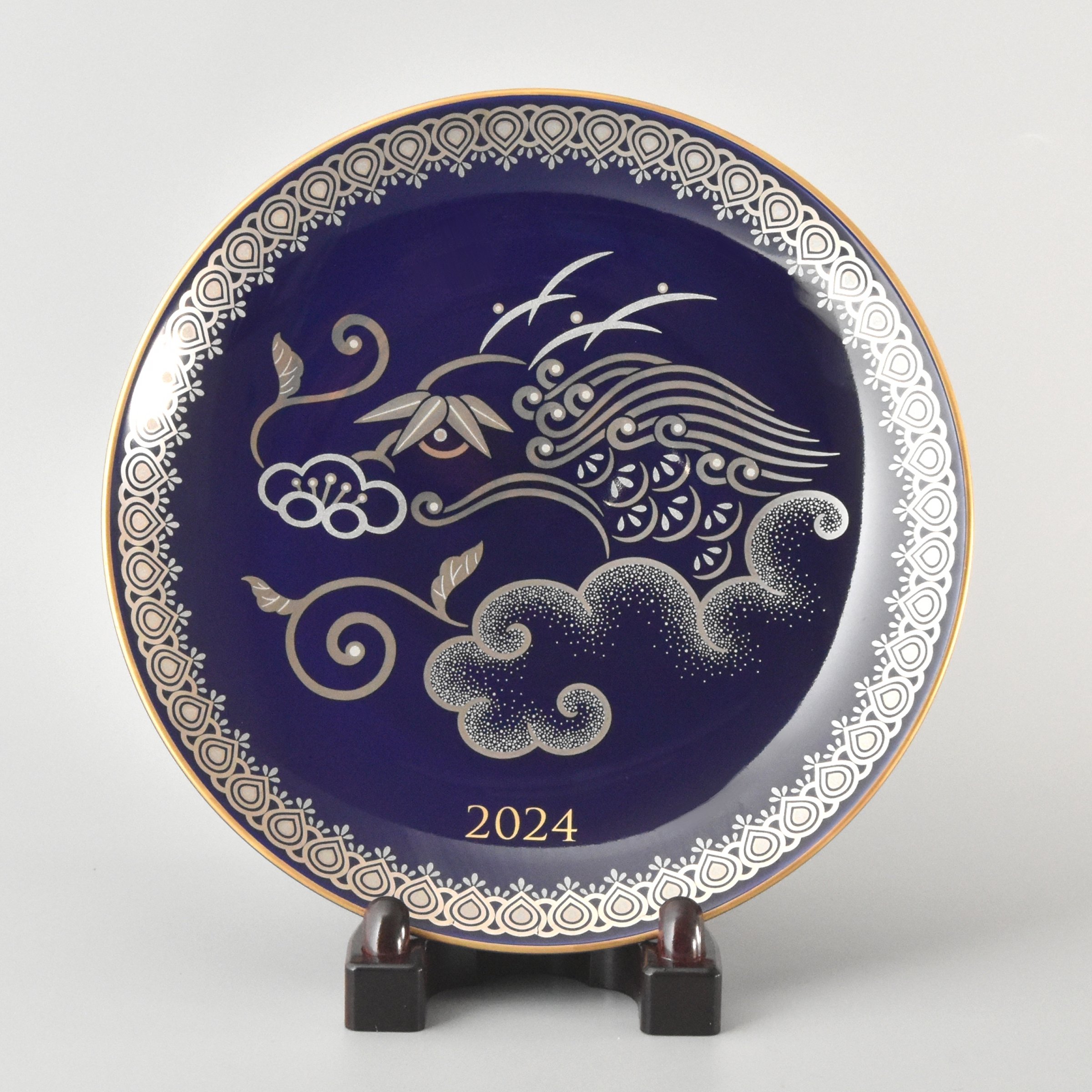 2024 干支（辰）飾り皿 |有田焼の老舗-香蘭社オンラインショップ