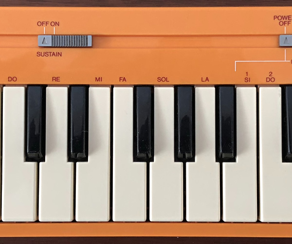 organ69 : [mo147]Yamaha HandySound HS-400
