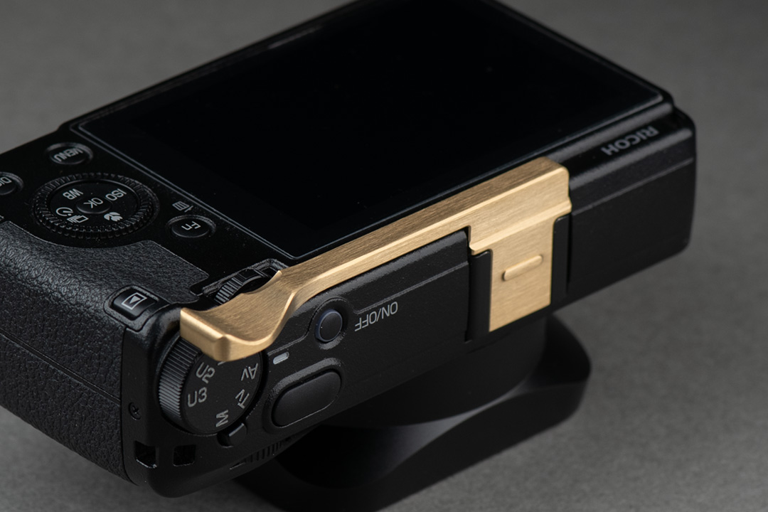 スクエアフード RICOH GR III、IIIX専用｜サムグリップ SQUAREHOOD