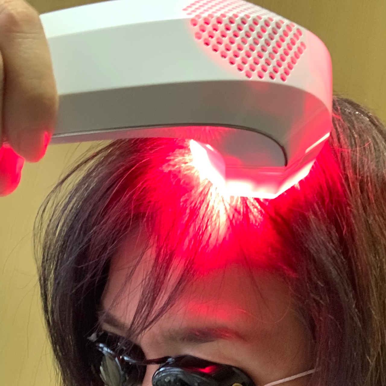 LED美容器「LEDitch Tri-Pro」（レディッチ トリプロ）の光ケアは、髪