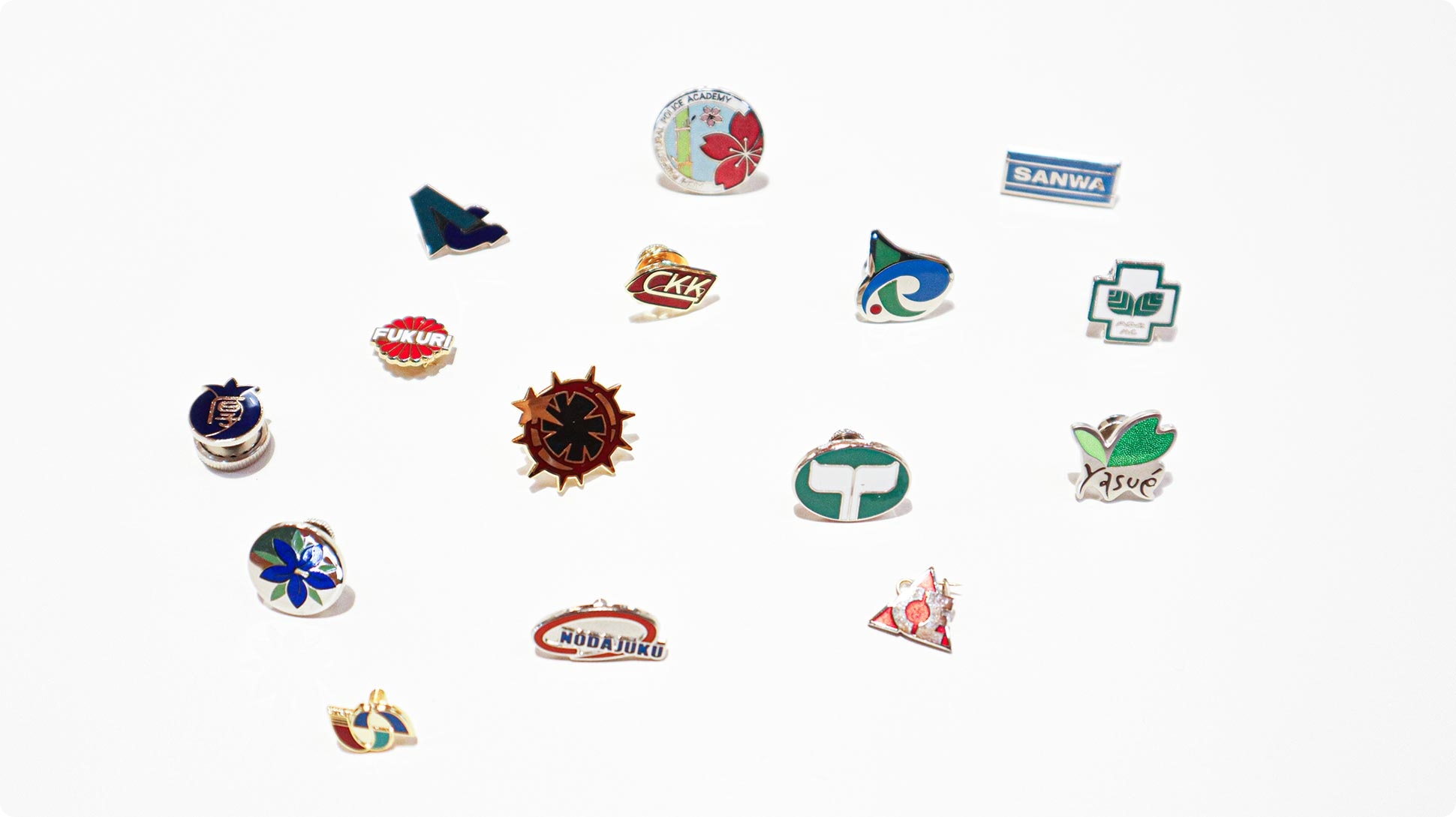 福岡雙葉校章、メダイ、FBバッチ 校章 バッジ 雙葉学園 福岡雙葉