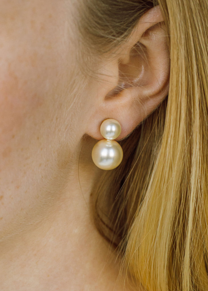 Iris Pearl Earrings | Over The Moon