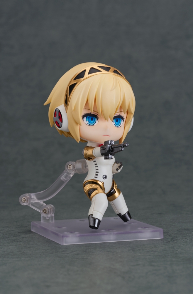 ペルソナ3 リロード』より、「アイギス」のフィギュアが 一挙3体登場