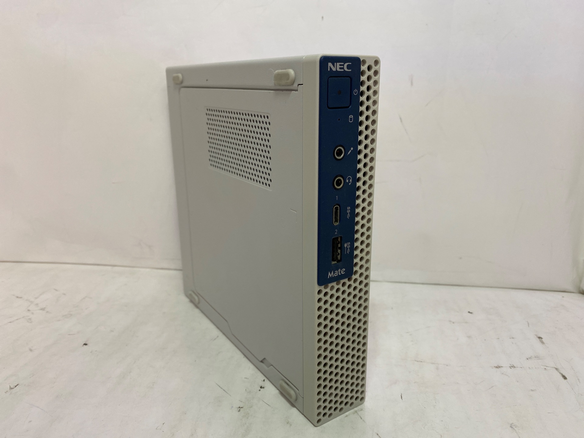 FUJITSU(富士通) LIFEBOOK U9311/F (FMVU34011)の激安通販(詳細情報