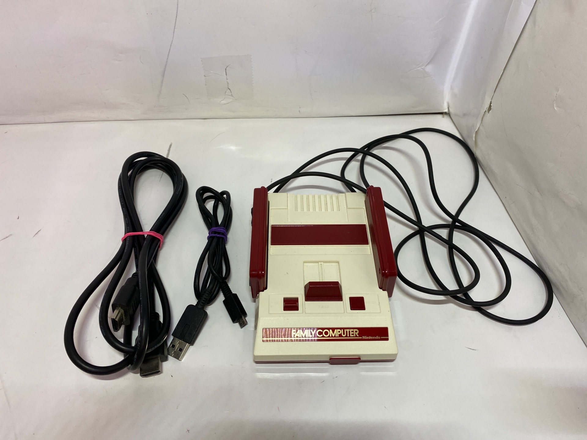 Nintendo ニンテンドークラシックミニ ファミリーコンピュータの激安