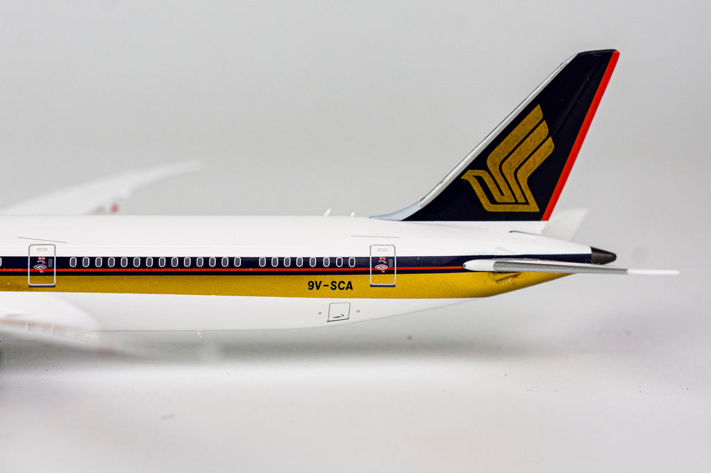 Singapore Airlines Boeing 787-10 9V-SCA NG Model 56007 Scale 1:400