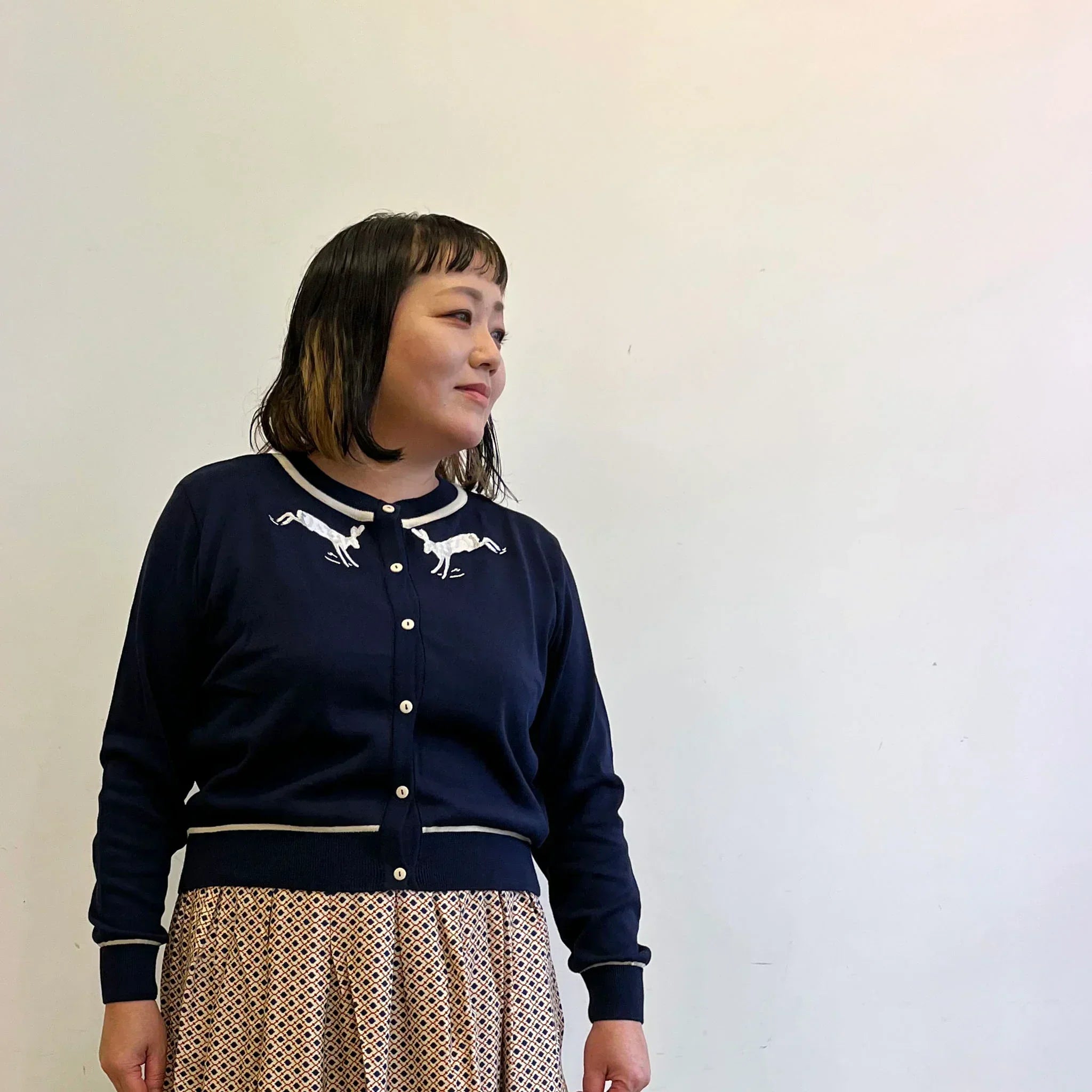 classic cardigan/hare/navy – PALAVA japan