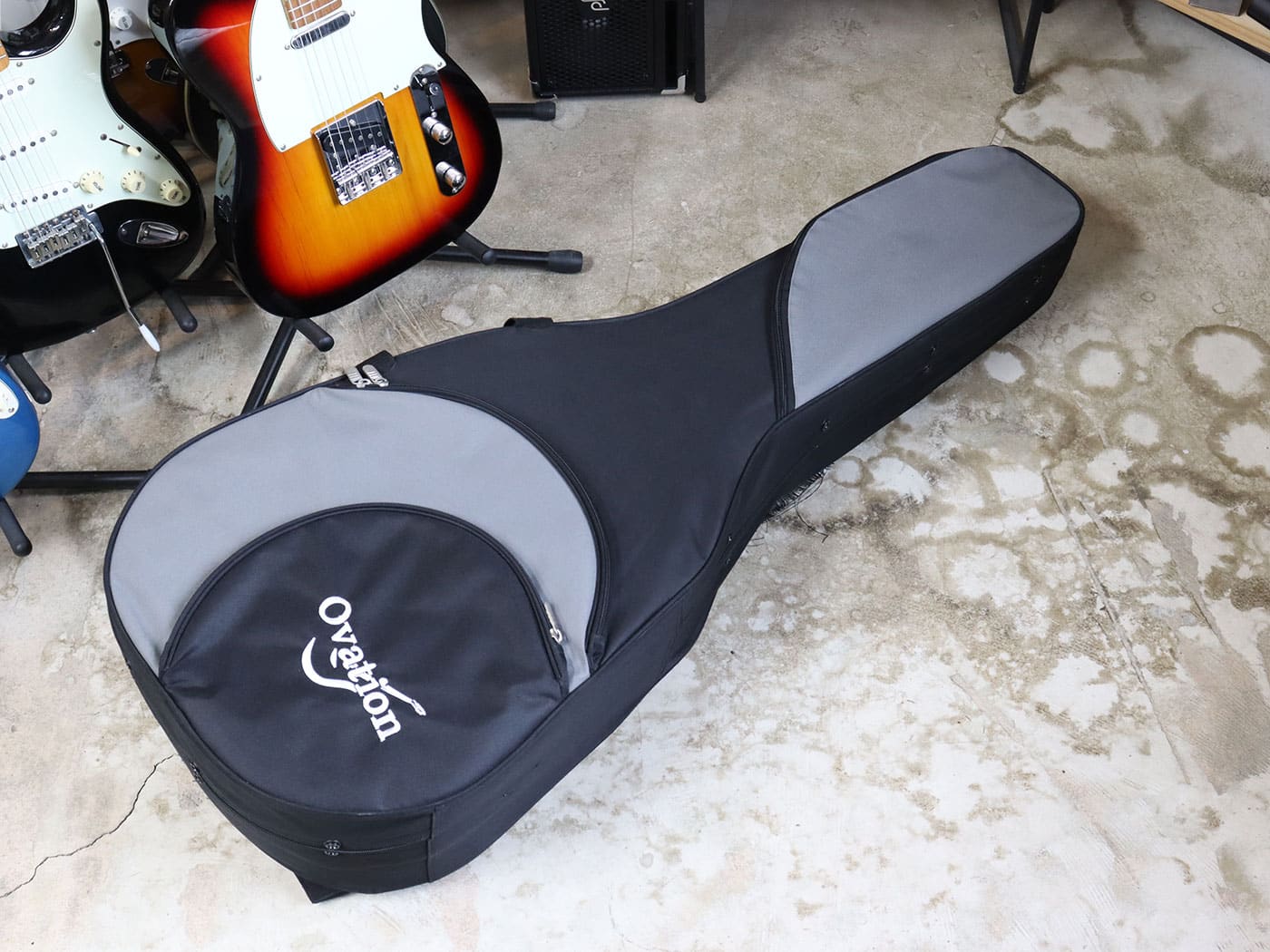 中古・現状渡し】Ovation 8317-0 Super Shallow Zero Gravity Case