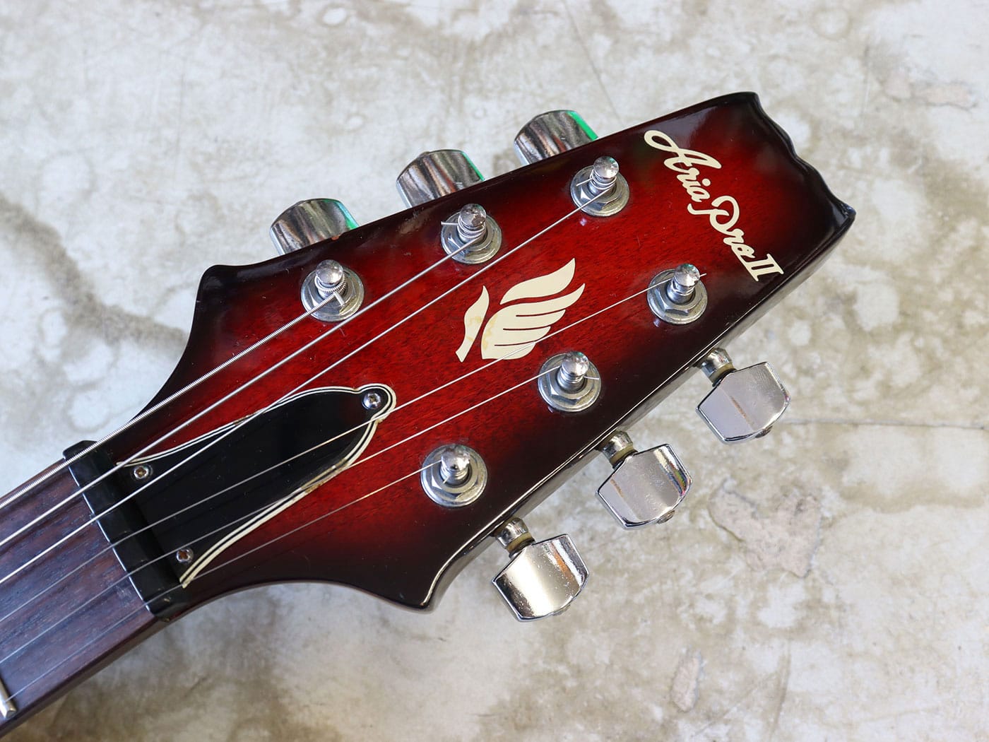 中古】ARIA ProII PEシリーズ Duncan Design搭載 レッドバースト