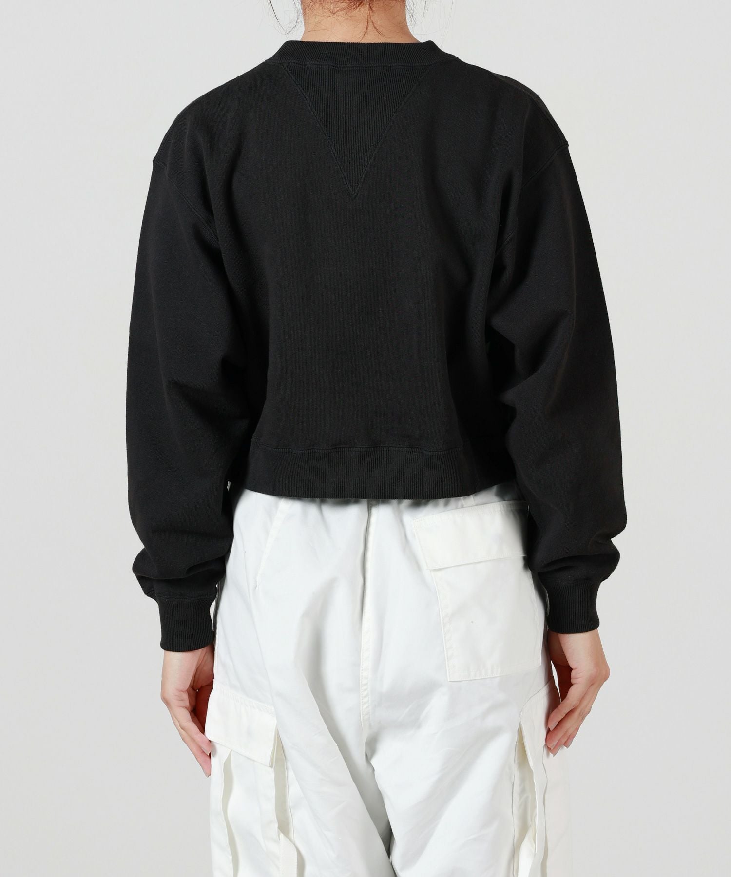 HYKE(ハイク)】 CROPPED SWEAT SHIRT｜PARIGOT ONLINE（パリゴオンライン）