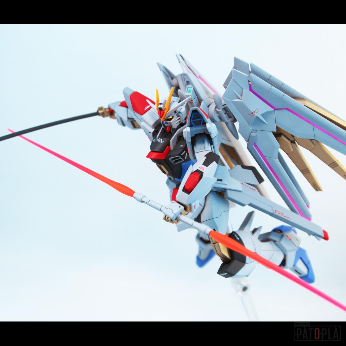 HGCE 1/144 マイティーストライクフリーダムガンダム 改修・全塗装品