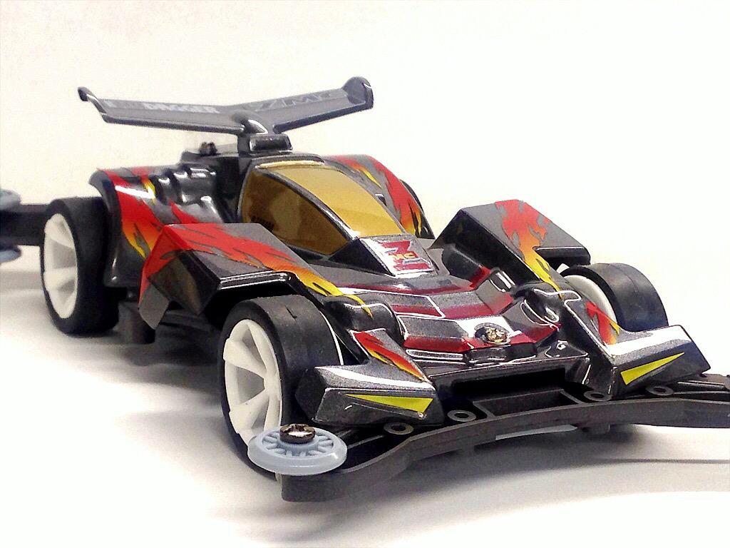 こちらは今週発売の新製品！ ネオトライダガーZMC クリヤーボディ