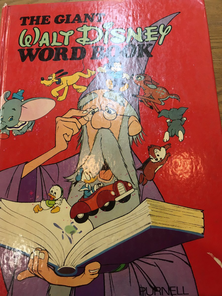 THE GIANT WALT DISNEY WORD BOOK 。70年代の本のようです。見応え