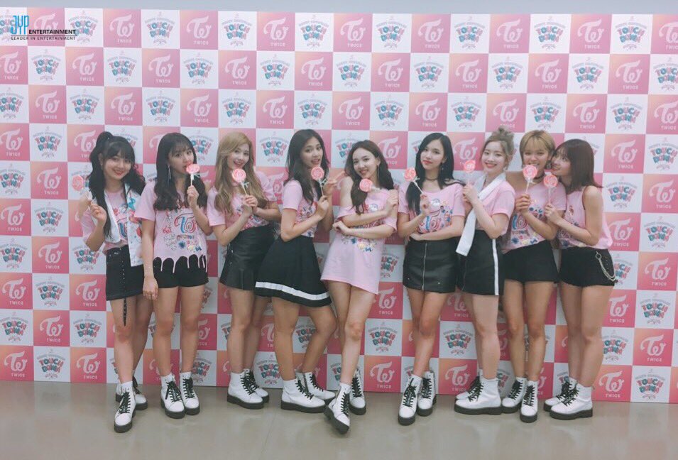 日本で初めてとなる単独公演「TWICE DEBUT SHOWCASE 