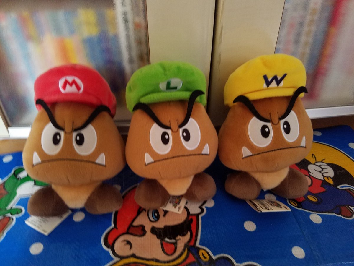 スーパーマリオ64DSのプライズ品、クリボーのぬいぐるみ三種類を入手