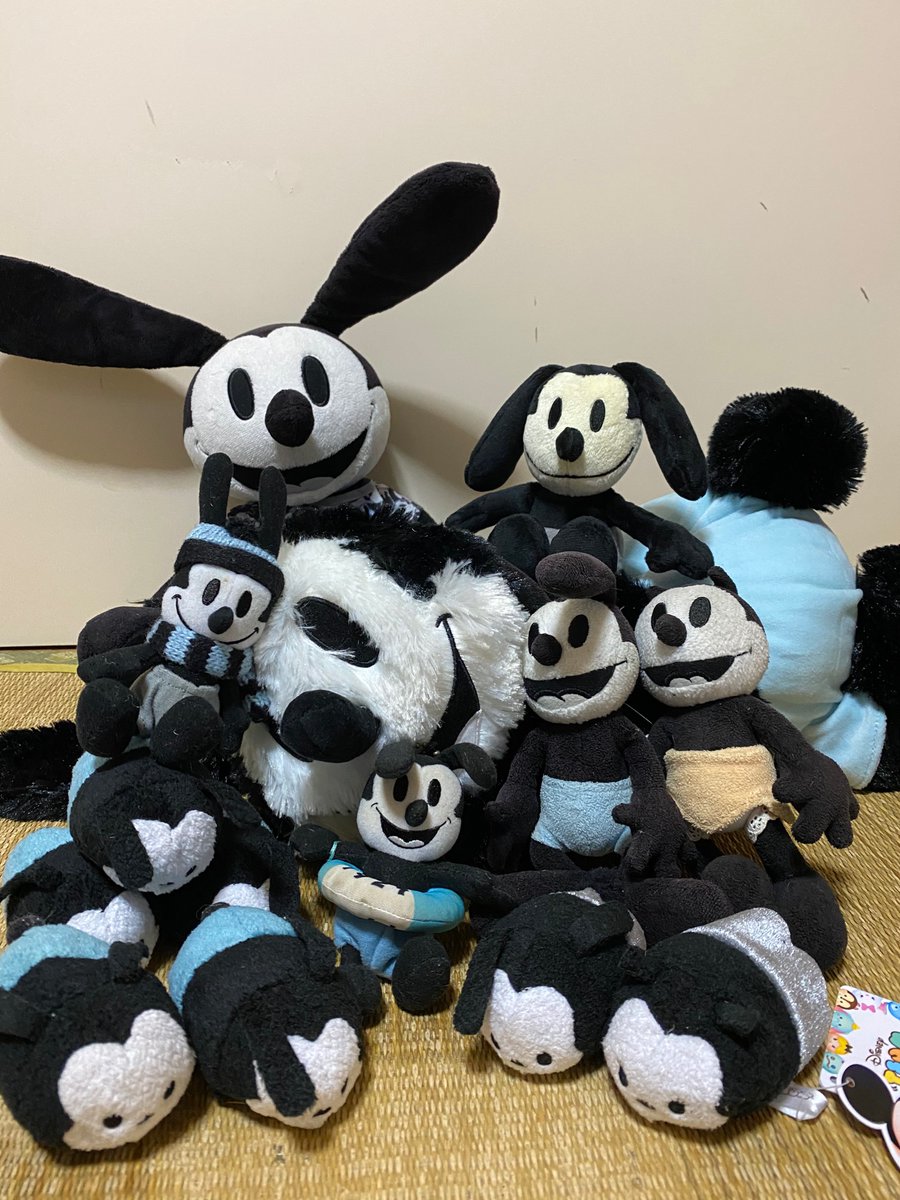 教えてあなたのオズグッズ #オズワルド #oswaldtheluckyrabbit まずは