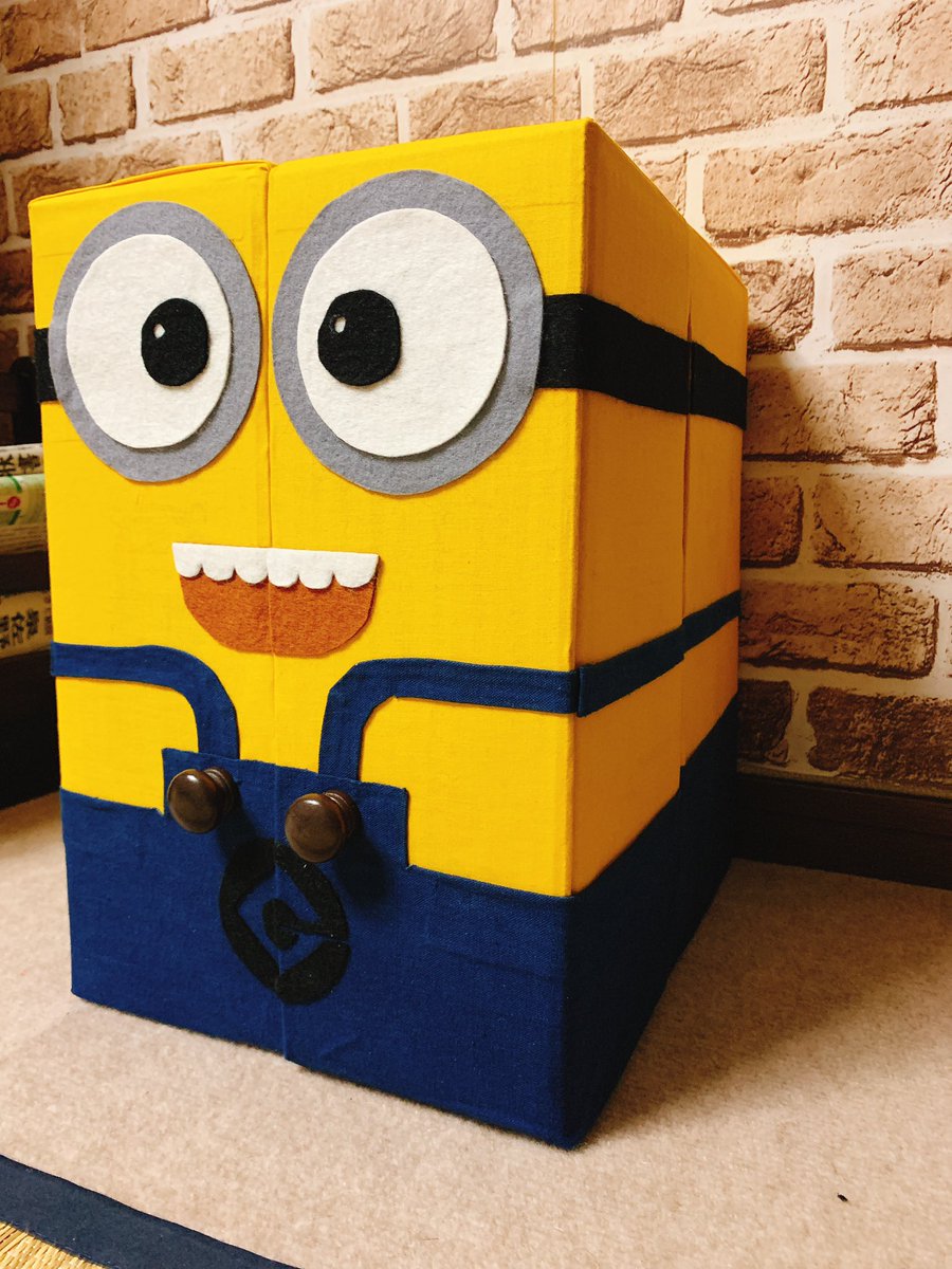 お菓子冷蔵庫作った🤓 髪の毛はオプションで取り外し可能。最終的に足