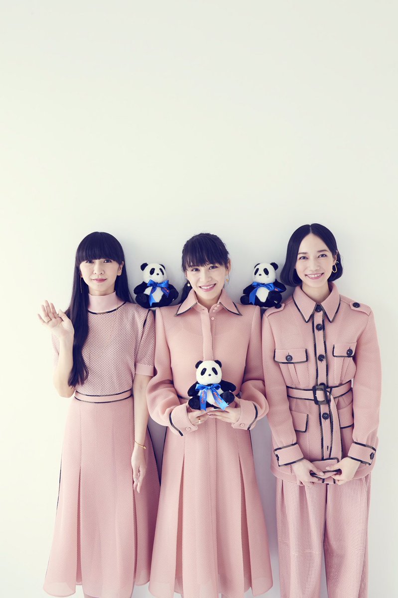 現在発売中の #anan 2191号（50周年記念号）には、#Perfume さんが登場