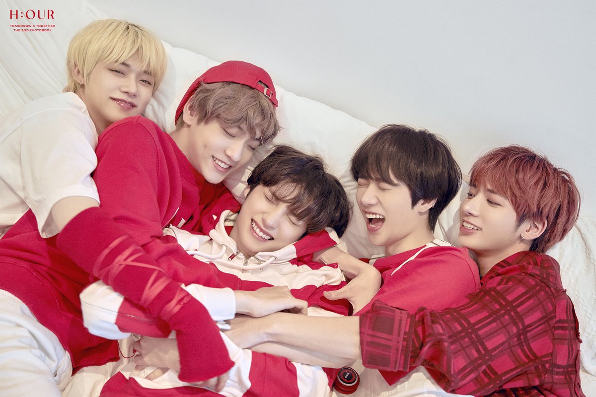 TXT 写真集　H:OUR 2nd写真集 ニュース ｜ TOMORROW X TOGETHER JAPAN OFFICIAL SITE