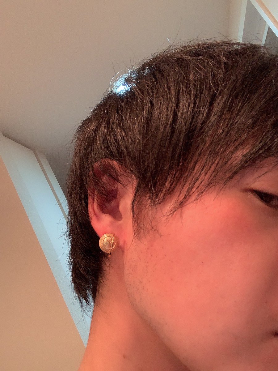 TAKUYA∞のピアス付けたーーーー！！！！🤣🤣🤣 めっちゃカッコいい