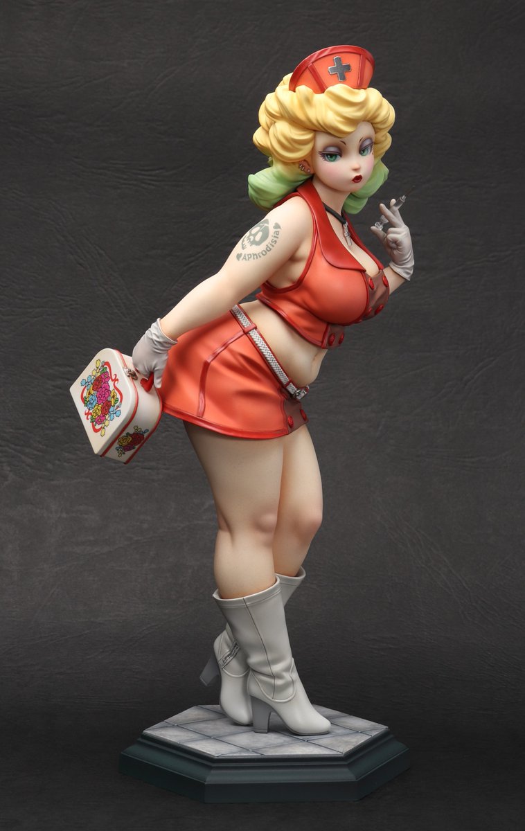 オリジナルフィギュア新作です。 「Playful Nurse」 2月にガレージ