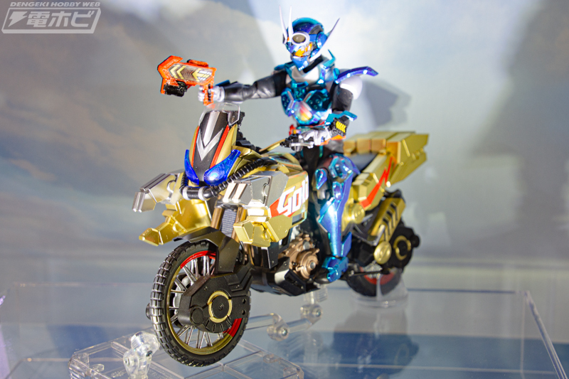 初展示！ 『仮面ライダーガッチャード』 S.H.Figuarts ゴルドダッシュ