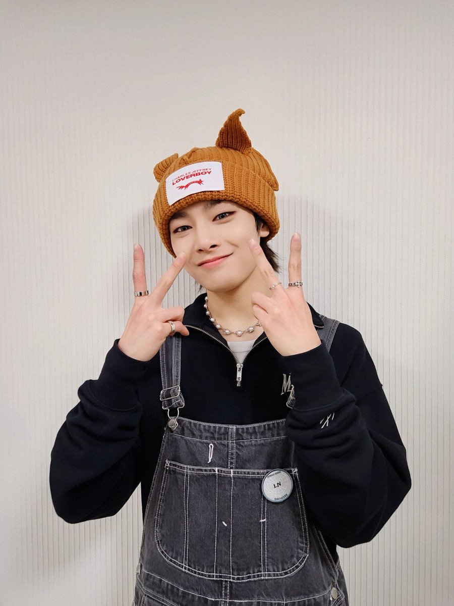 可愛すぎるメンバープロデュースグッズたち💖 自身のグッズを身につけ