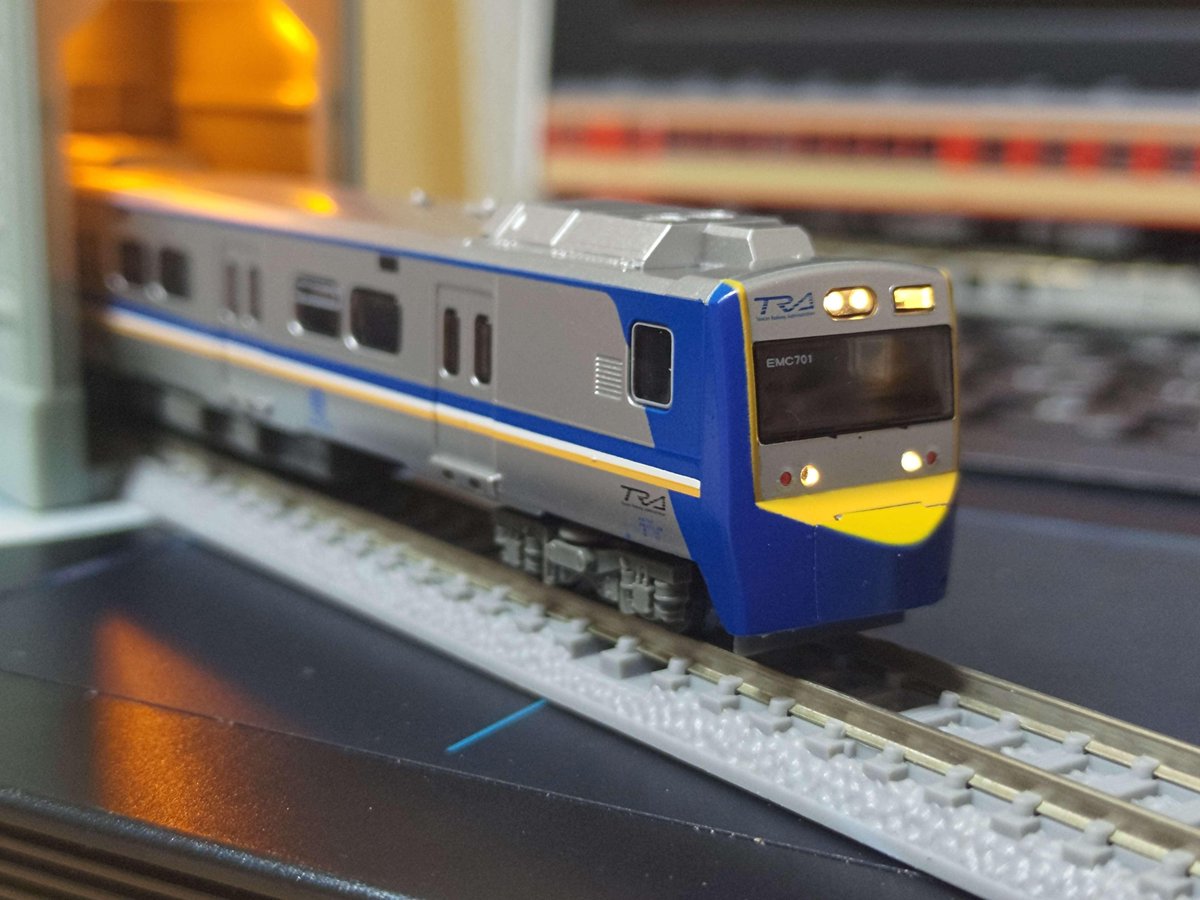buynow #nゲージ 鉄支路模型「台鐡EMU700型“阿福”電聯車」をポチって