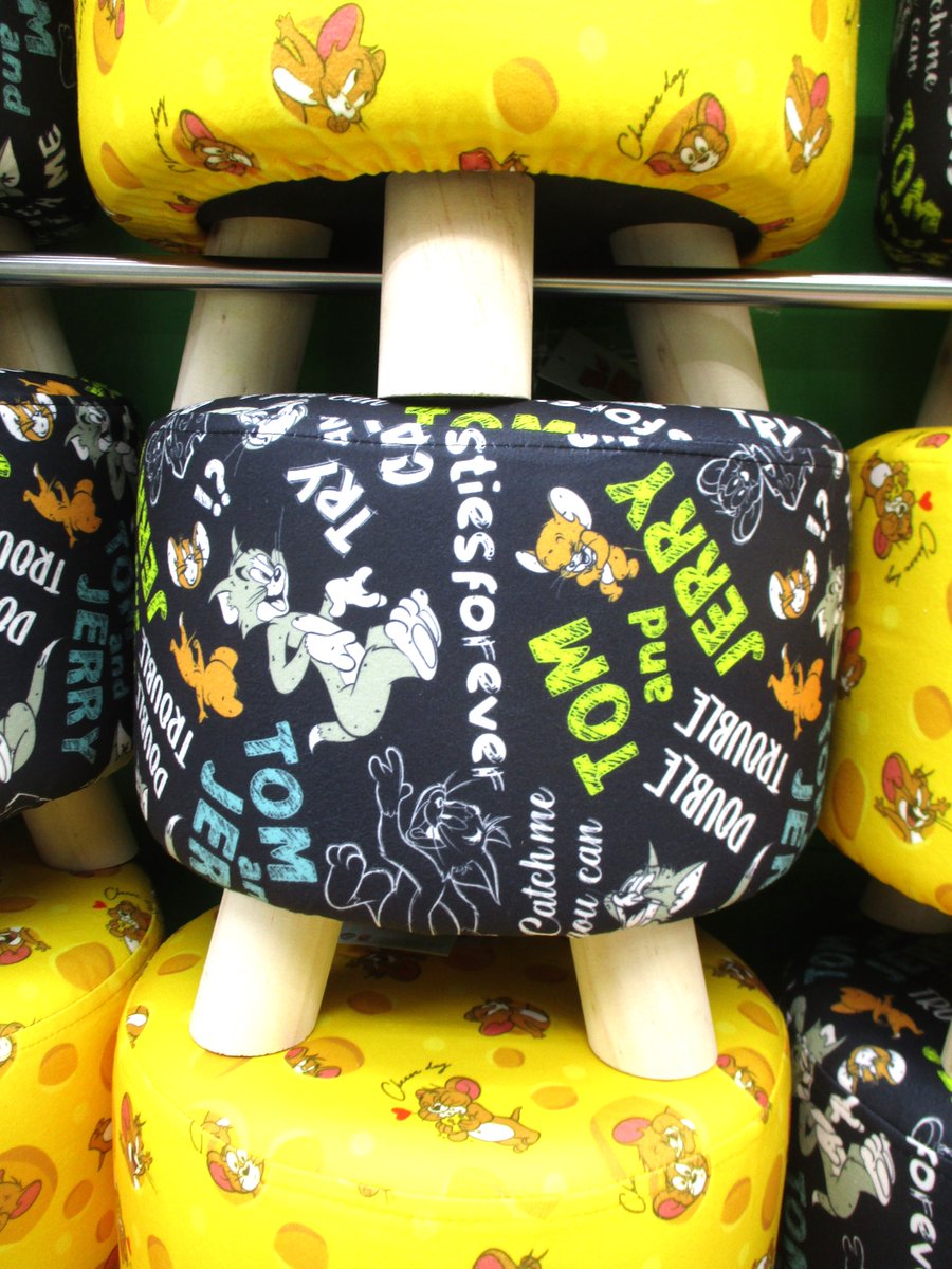 大人気の #トムとジェリー のスツールが入荷しました！ 耐荷重60kgの