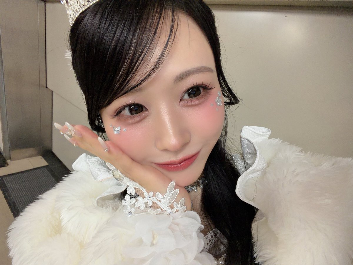 生誕衣装でのオンライン特典会ᝰ✍️ いっぱいお待ちしてますっっ