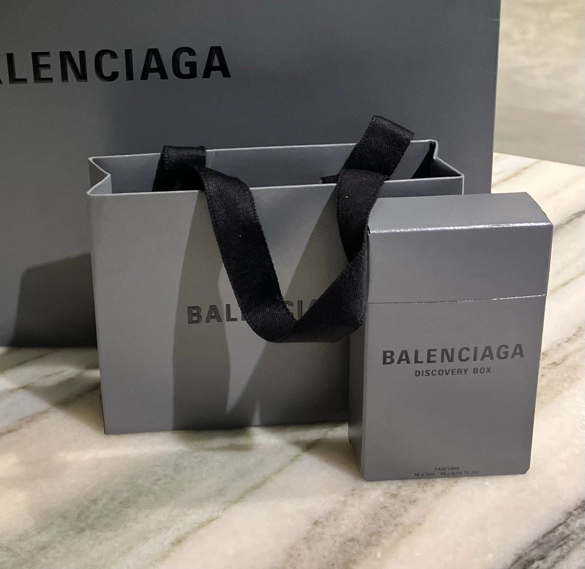 新生BalenciagaのDiscovery boxは良さそう。