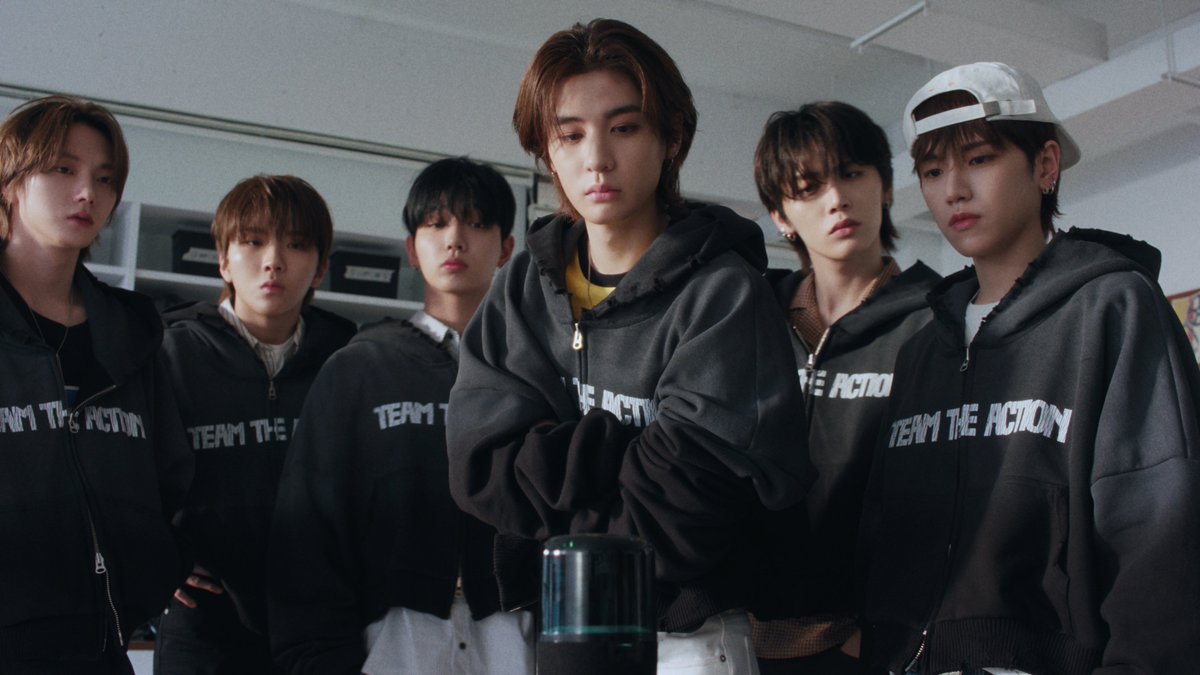 TEAM ボネクド ACTION THE フーディー BOYNEXTDOOR