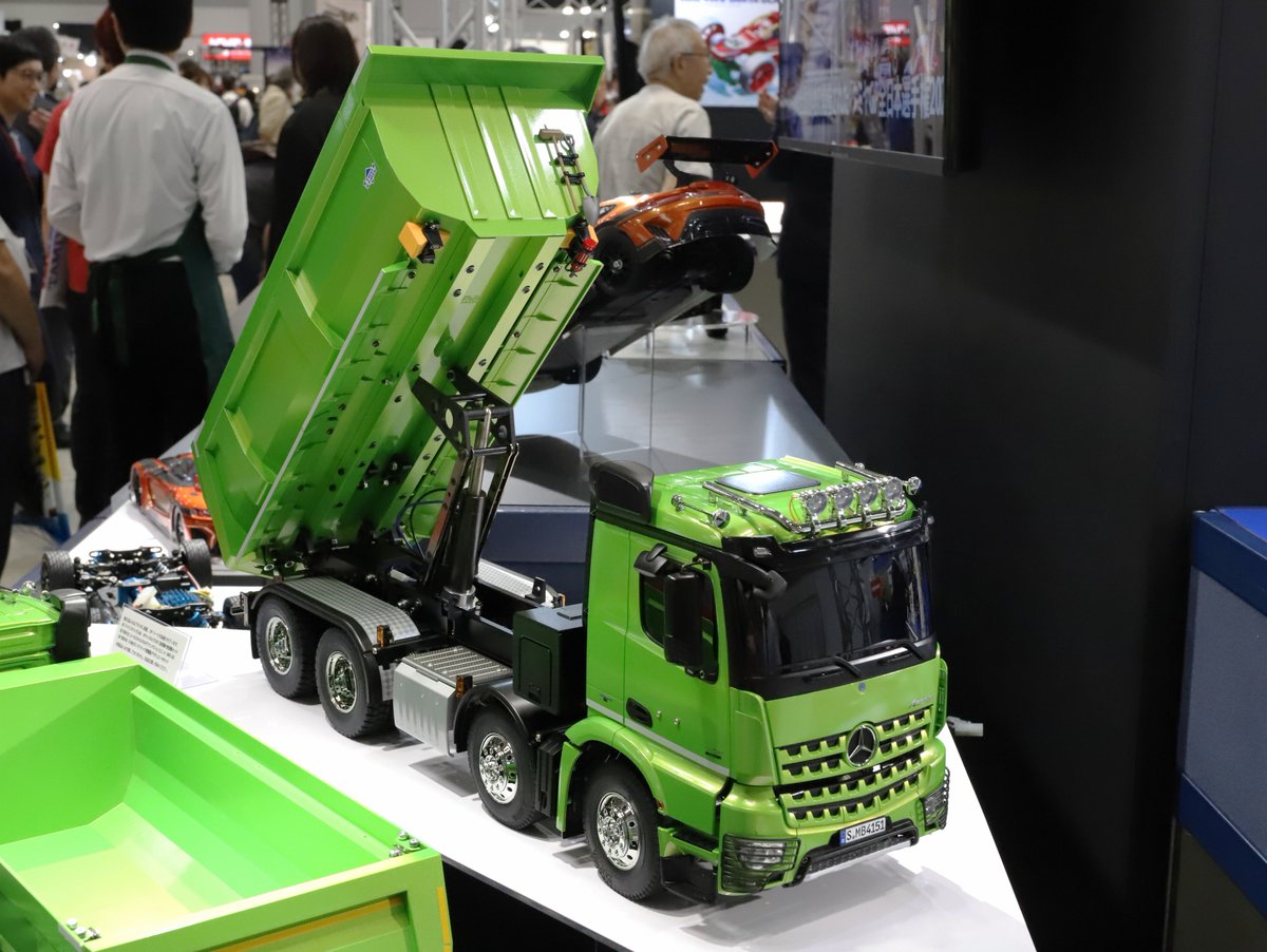 タミヤ新製品】1/14RC メルセデス・ベンツ アロクス 4151 8x4 ダンプ