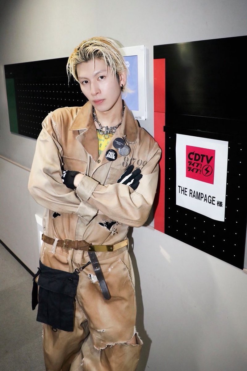 り*様 長谷川慎 クッション ランペ カウントダウン ガチャ EXILE TRIBE