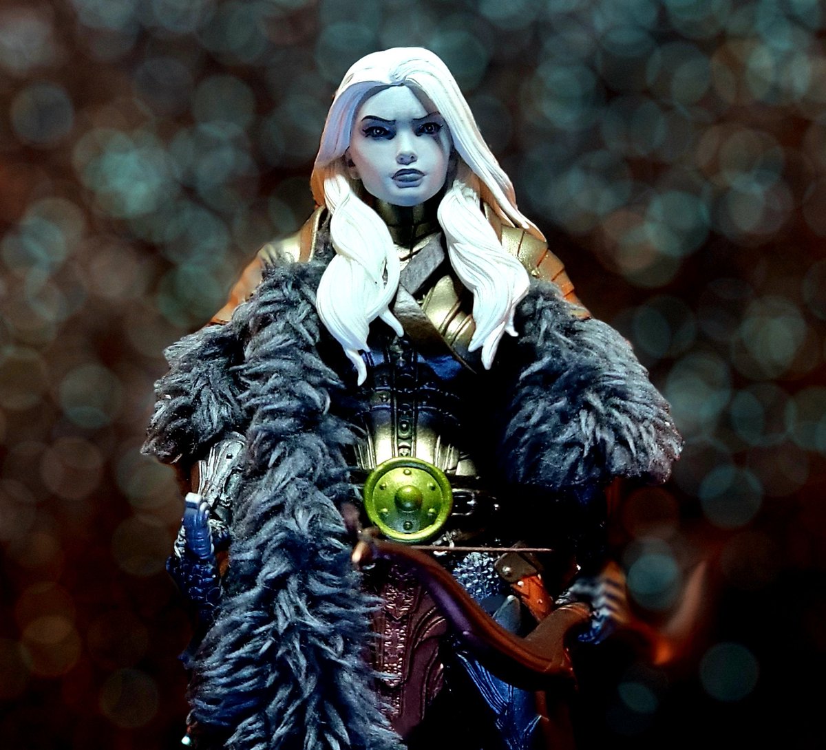 I opened up the new Mythic Legions Thraice Wraithhailer. What a