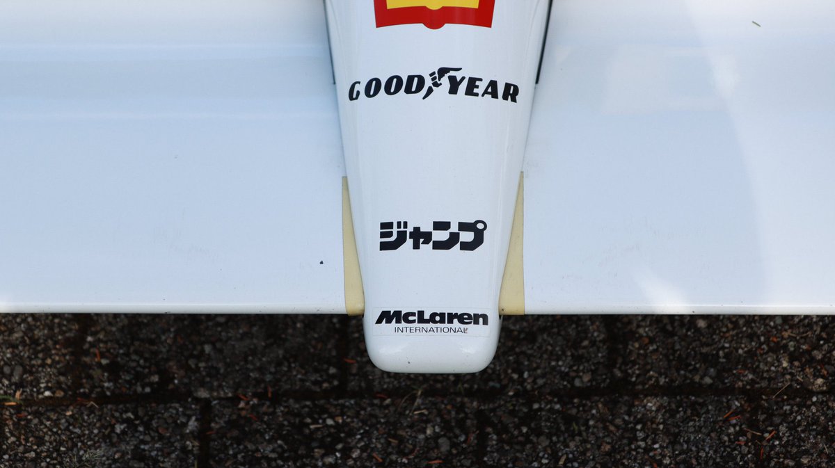 F1ブームの頃にジャンプがマクラーレンのスポンサーになりノーズの
