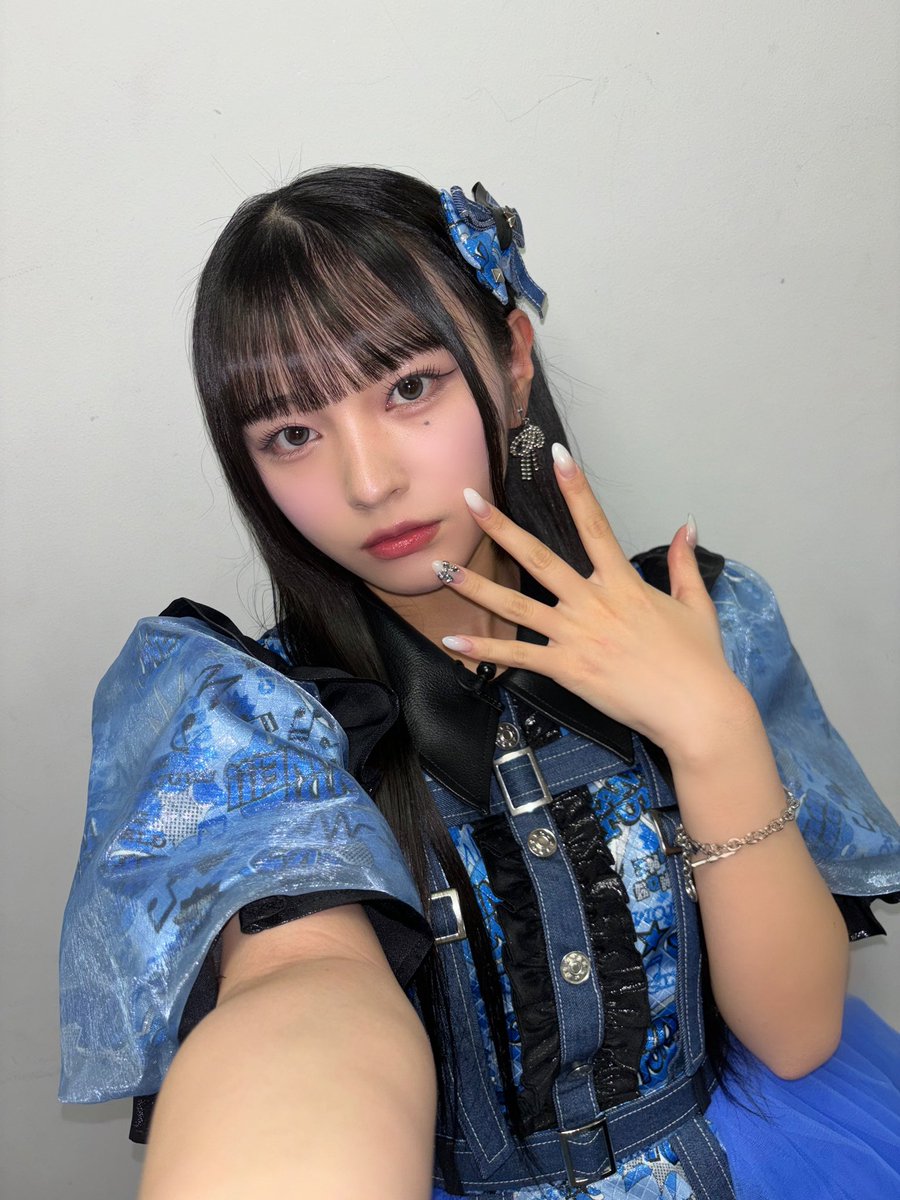 GMYJ0gKbgAA5mN9.jpg?format=jpg