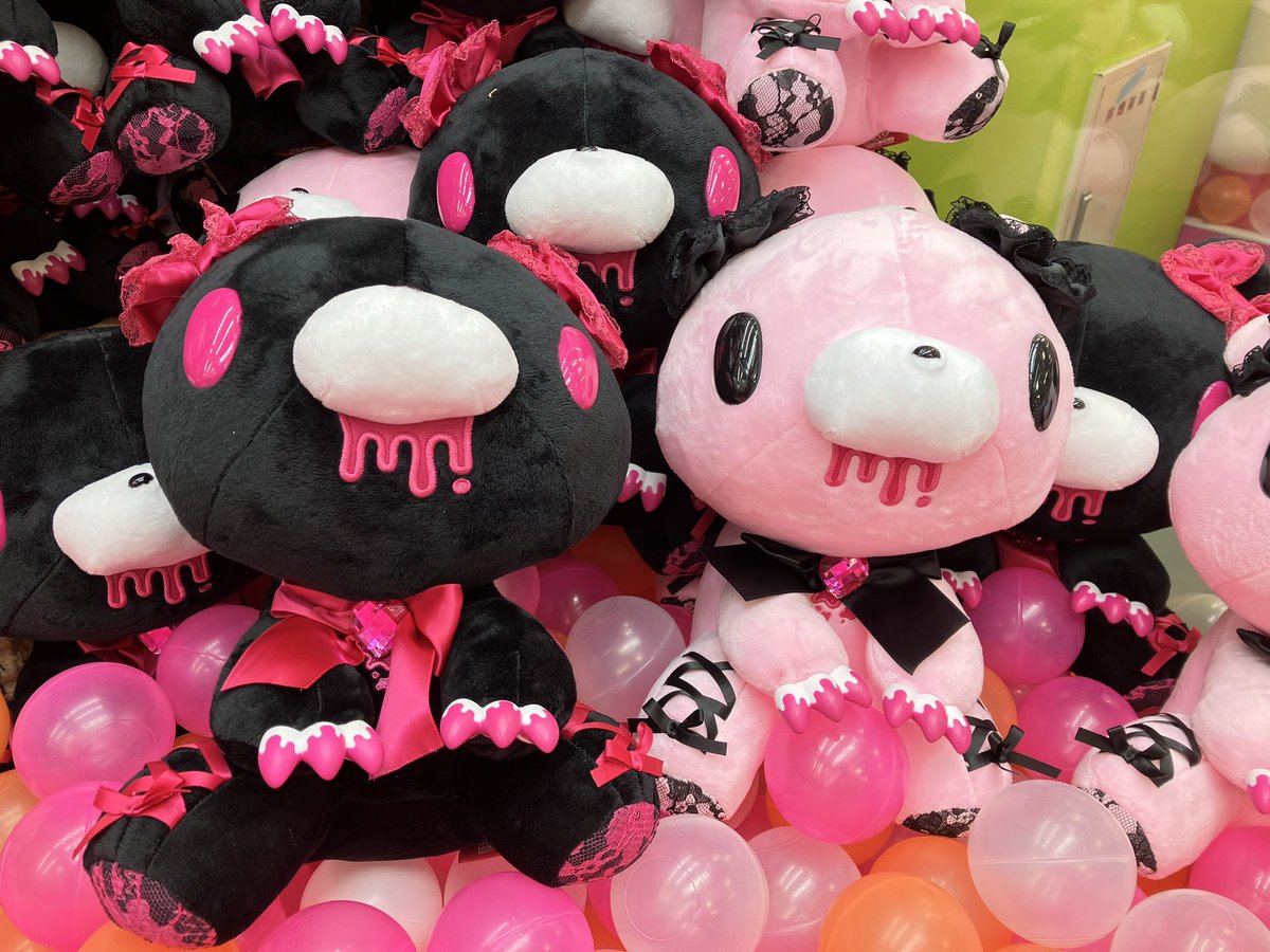 編み上げリボンと 大きなハートのビジュー♪ +:-:+:-:+:-:+:-:+:-:+