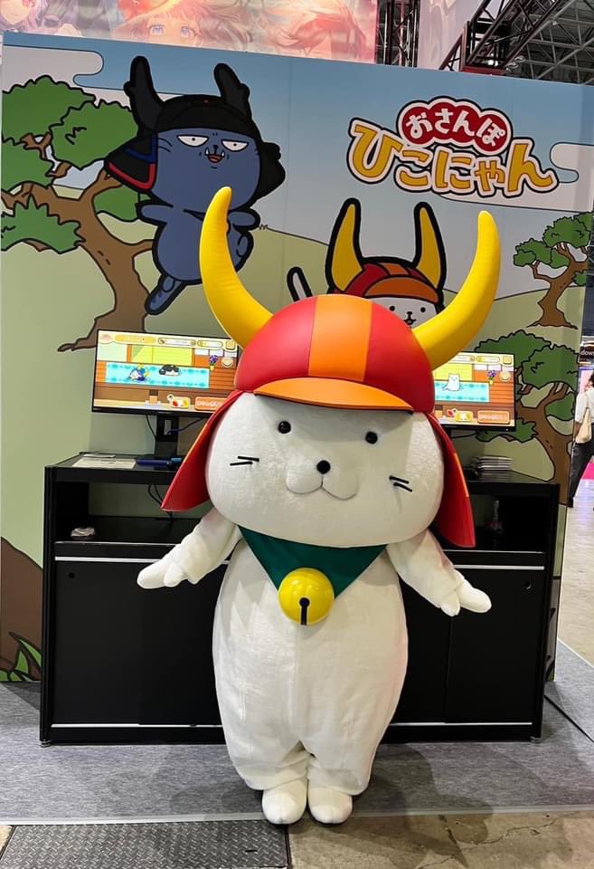 昨日ひこにゃんは、幕張メッセで開催中の「東京ゲームショウ」に出陣