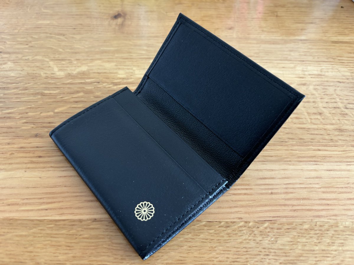 皇居 財布 名刺入れ ブラック 皇居東御苑の売店で名刺入れを買って