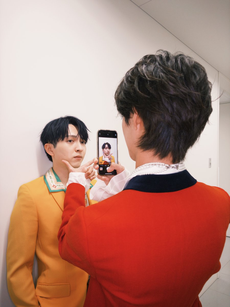 第5弾 吉田仁人を撮っているのは? 撮り合いトレカのオフショットを