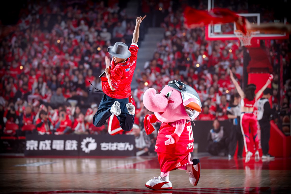 ナオト・インティライミさん with starjets🛫 Ayaさん 一緒にクルクル