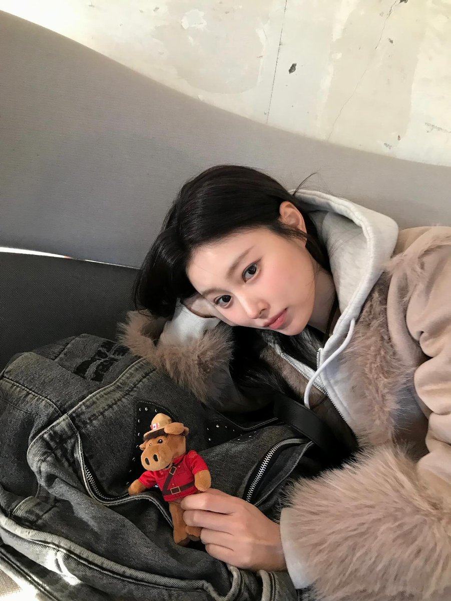 IZONE 出身 #カンヘウォン、近況公開 カンヘウォンは現在テレビ東京