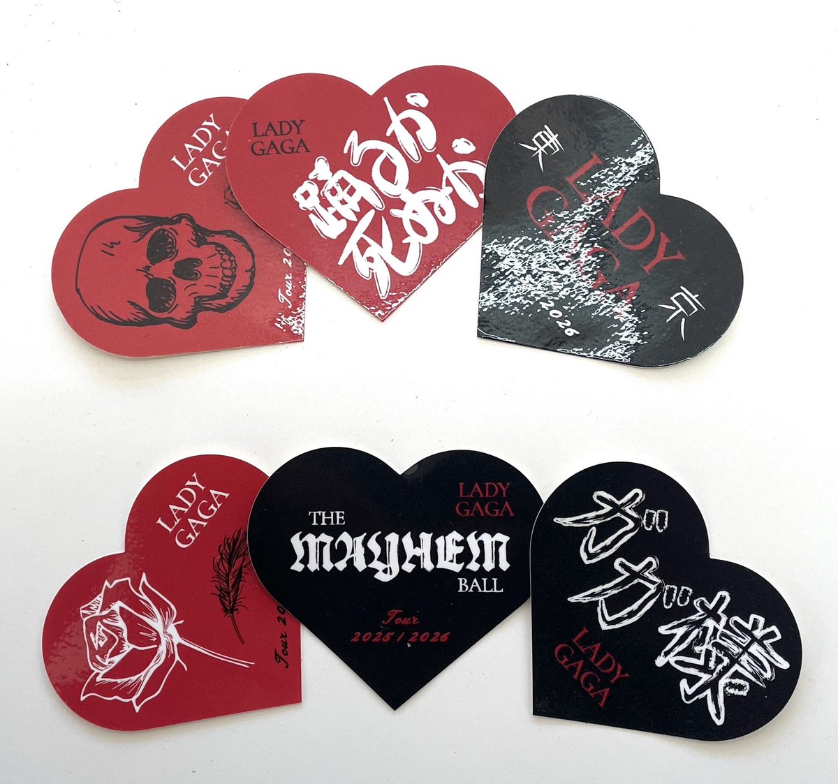 ただいま、会場のCD販売ブースにて アルバム『メイヘム』関連商品をご